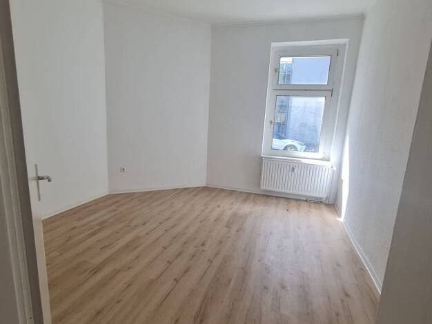 Wohnung zur Miete 450 € 2 Zimmer 41 m² Wanheimerort Duisburg-Mitte 47055