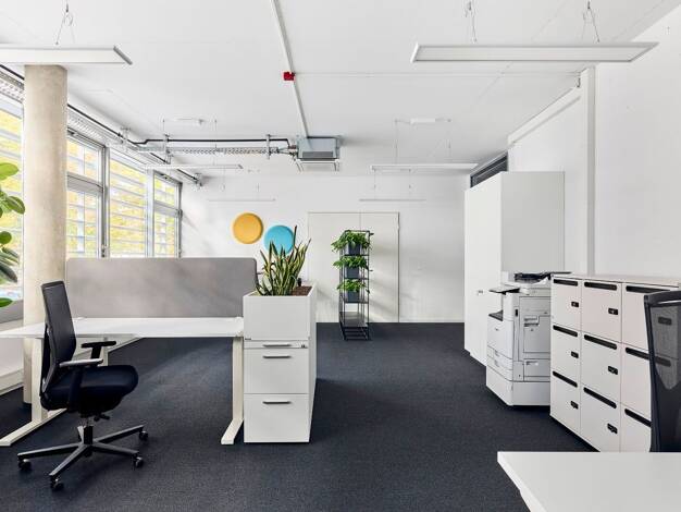 Bürofläche zur Miete provisionsfrei 260 € 4 m² Bürofläche Oskar-Messter-Straße Ismaning 85737