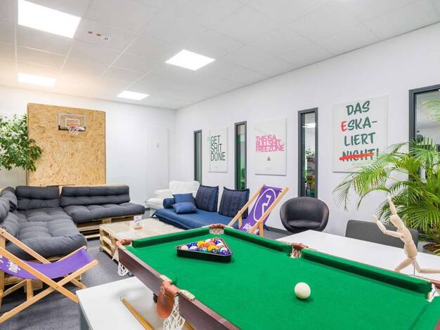 Bürofläche zur Miete provisionsfrei 22 m² Bürofläche teilbar ab 7 m² Eschborner Landstraße 42-50 Rödelheim Frankfurt 60489