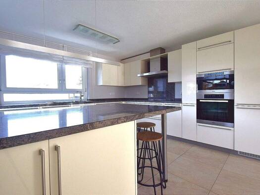 Wohnung zum Kauf 4 Zimmer 133 m² Heilbronn 74074