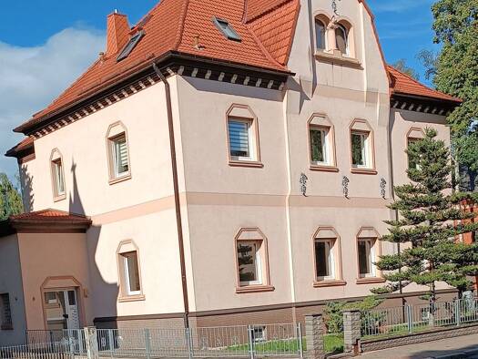 Wohnung zur Miete 575 € 2 Zimmer 82,2 m² frei ab sofort Neustadt Neustadt an der Orla 07806