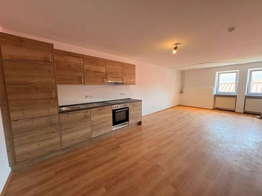 Wohnung zur Miete 410 € 2 Zimmer 63,7 m² Kramerstraße 15 Furth Furth im Wald 93437