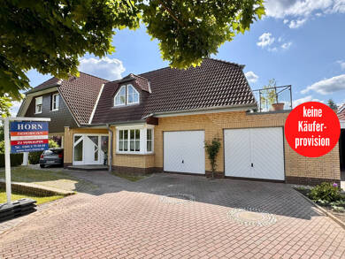 Haus zum Kauf provisionsfrei 375.000 € 9 Zimmer 247,4 m² 1.677 m² Grundstück Neubrandenburg 17033
