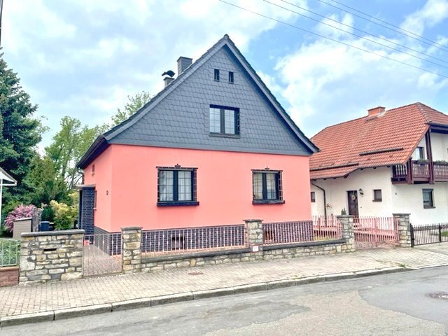 Einfamilienhaus zum Kauf 190.000 € 5 Zimmer 100 m²<br/>Wohnfläche 684 m²<br/>Grundstück ab sofort<br/>Verfügbarkeit Ernst-Toller-Straße 12 Aschersleben Aschersleben 06449