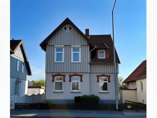 Mehrfamilienhaus zum Kauf 209.000 € 6,5 Zimmer 157 m² 841 m² Grundstück Hehlentor Celle 29223