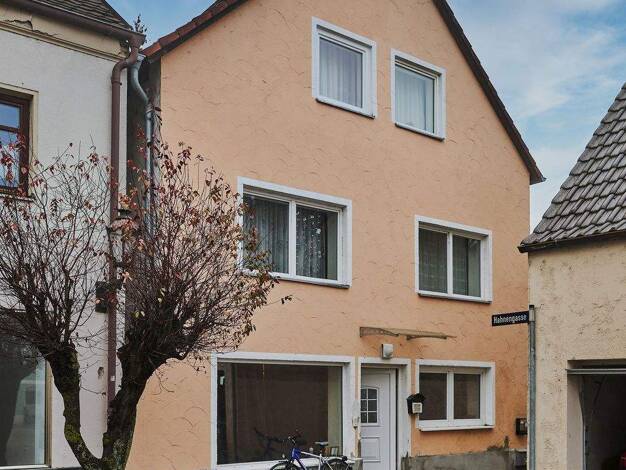Mehrfamilienhaus zum Kauf 300.000 € 6 Zimmer 221,8 m² 316 m² Grundstück Geiselhöring Geiselhöring 94333
