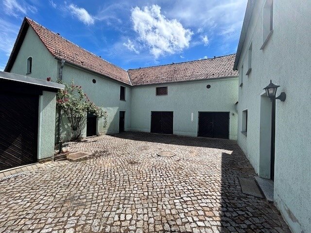 Mehrfamilienhaus zum Kauf 199.000 € 4 Zimmer 129 m²<br/>Wohnfläche 891 m²<br/>Grundstück Bärwalde Radeburg 01471