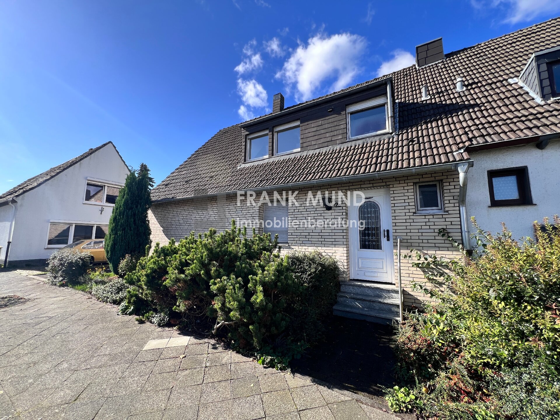 Doppelhaushälfte zum Kauf 295.000 € 5 Zimmer 135 m²<br/>Wohnfläche 546 m²<br/>Grundstück Rheindahlen - Land Mönchengladbach-Dorthausen 41179