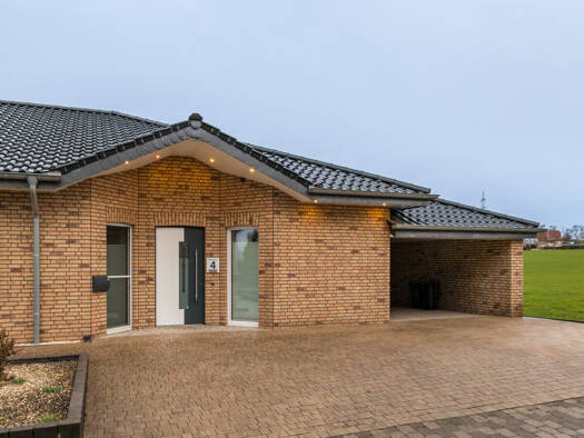 Wohnung zur Miete 650 € 2 Zimmer 93 m² EG Steinhausen Büren-Steinhausen 33142