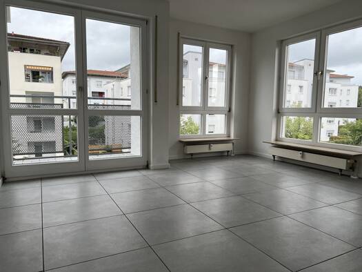 Wohnung zur Miete 930 € 3 Zimmer 69 m² Geschoss 3/4 frei ab 01.03.2026 Geschwister-Scholl-Straße 8 Plochingen 73207