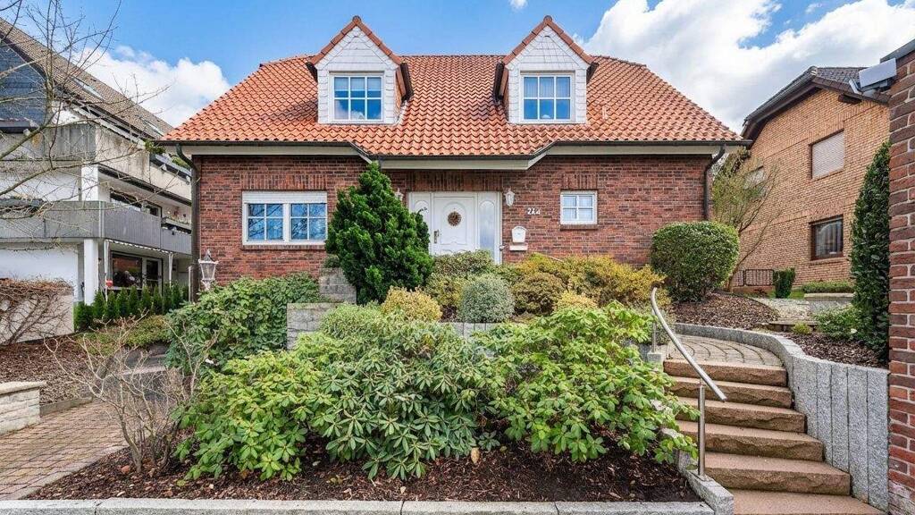 Mehrfamilienhaus zum Kauf 869.000 € 7 Zimmer 231,5 m² 727 m² Grundstück frei ab 01.05.2026 Bommern Witten 58452