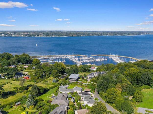 Einfamilienhaus zum Kauf 1.250.000 € 7 Zimmer 230 m² 2.501 m² Grundstück Mürwik Flensburg 24944