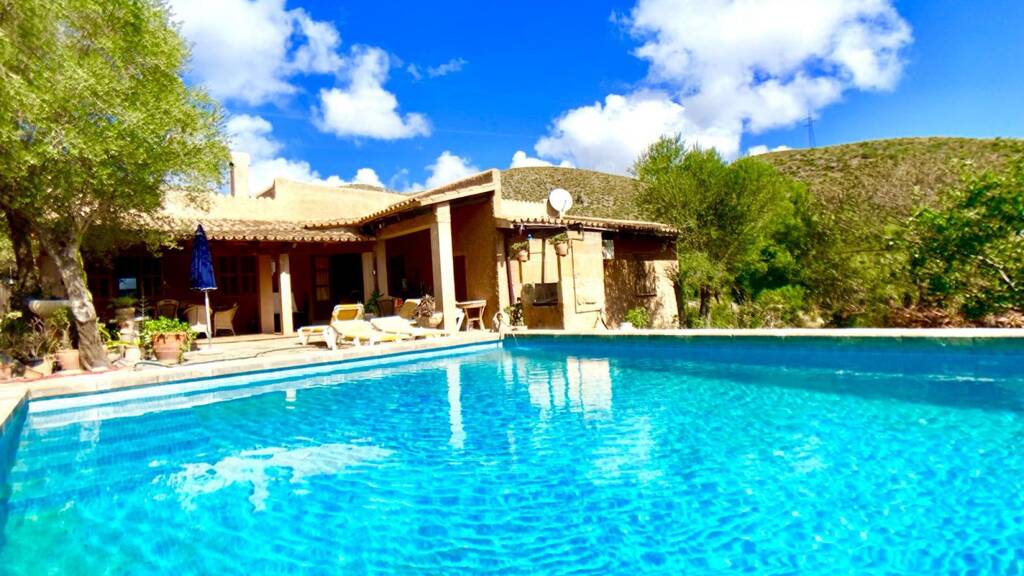 Einfamilienhaus zum Kauf 1.150.000 € 3 Zimmer 264 m² 17.000 m² Grundstück Capdepera 07580