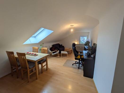 Wohnung zur Miete 650 € 2 Zimmer 58,7 m² Geschoss 2/3 frei ab 01.04.2026 Gerbrunn 97218