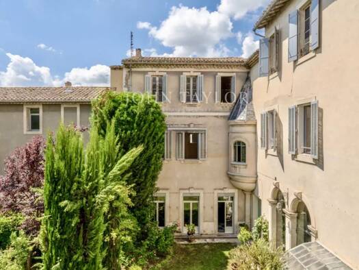 Einfamilienhaus zum Kauf provisionsfrei 1.690.000 € 13 Zimmer 760 m² 960 m² Grundstück Nevons-route d'Apt L'Isle-sur-la-Sorgue 84800