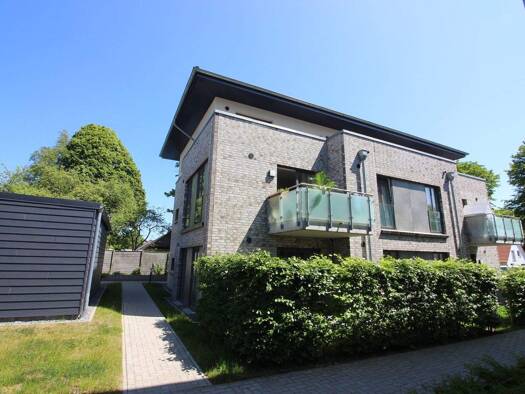 Wohnung zur Miete 876 € 2 Zimmer 67,4 m² frei ab sofort Westliche Höhe Flensburg 24937