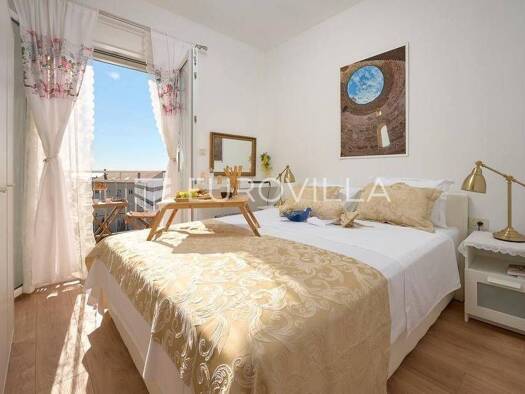 Wohnung zur Miete 800 € 2 Zimmer 55 m² Podstrana Podstrana 21000