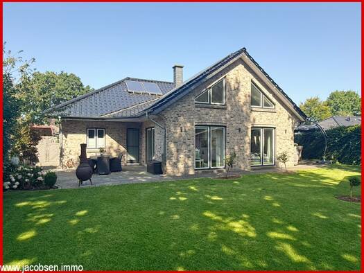 Einfamilienhaus zum Kauf 650.000 € 6,5 Zimmer 185,8 m² 685 m² Grundstück Kropp 24848