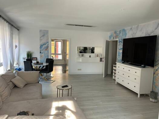 Wohnung zur Miete 850 € 2 Zimmer 82 m² 1. Geschoss Buschungstr. Erbenheim Wiesbaden 65205