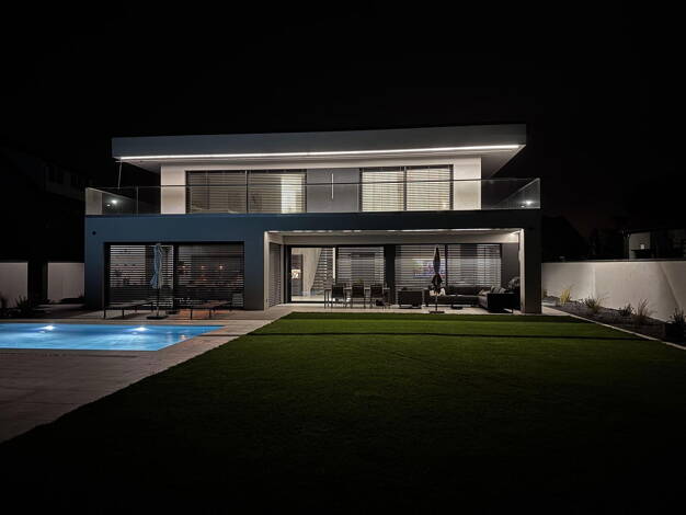 Villa zum Kauf provisionsfrei 1.450.000 € 7 Zimmer 450 m² 1.321 m² Grundstück Fürstenauer Straße 27 Wahle Vechelde 38159
