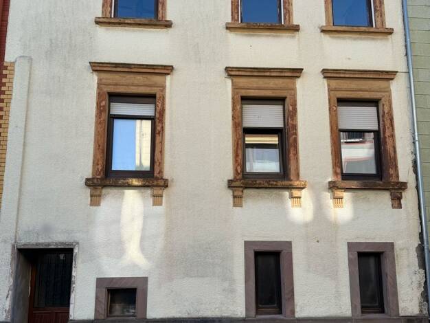 Mehrfamilienhaus zum Kauf 109.000 € 4 Zimmer 108 m² 220 m² Grundstück Rohrbach Sankt Ingbert 66386