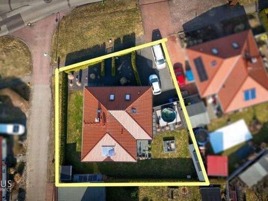 Einfamilienhaus zum Kauf provisionsfrei 3 Zimmer 140 m² 581 m² Grundstück frei ab sofort Treskower Ring 74 Neuruppin 16816