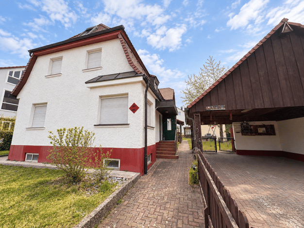 Mehrfamilienhaus zum Kauf 679.000 € 8 Zimmer 185 m² 796 m² Grundstück frei ab sofort Feucht Feucht 90537