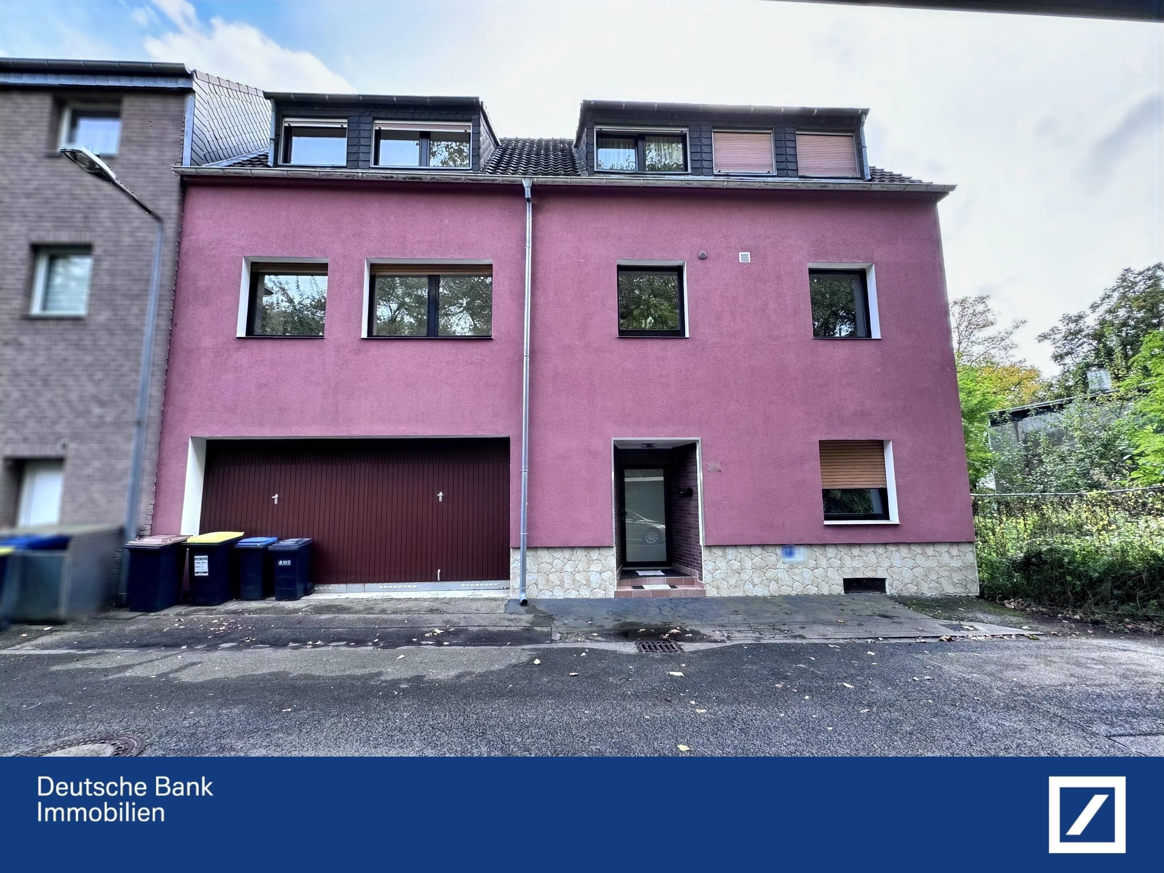 Mehrfamilienhaus zum Kauf 849.000 € 9 Zimmer 225 m²<br/>Wohnfläche 463 m²<br/>Grundstück Flittard Köln 51061