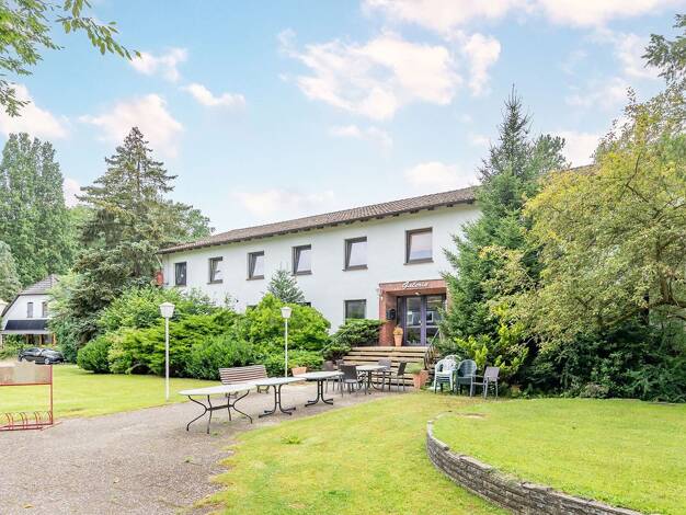 Mehrfamilienhaus zum Kauf als Kapitalanlage geeignet 600.000 € 26 Zimmer 300 m² 2.400 m² Grundstück Vierhöfen Vierhöfen 21444