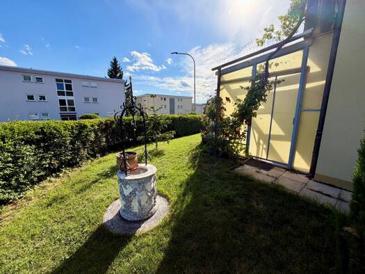 Reihenhaus zum Kauf provisionsfrei 545.000 € 6,5 Zimmer 152 m² 316 m² Grundstück frei ab sofort Schulstraße 43 Gailingen am Hochrhein 78262
