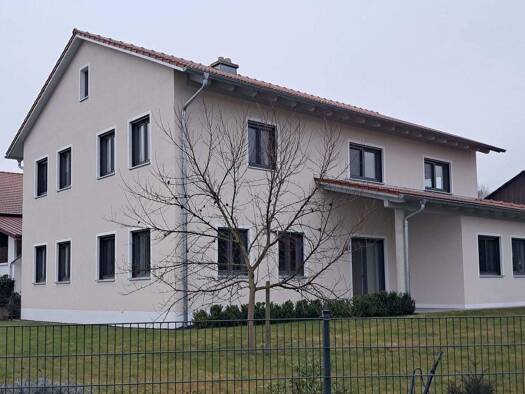 Einfamilienhaus zur Miete 2.150 € 5 Zimmer 230 m² 900 m² Grundstück frei ab sofort Pörnbach 85309