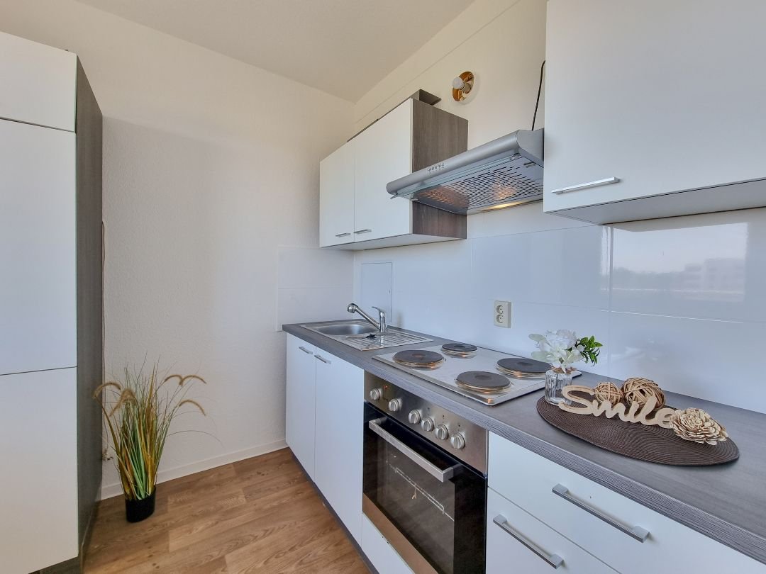 Wohnung zur Miete 226,93 € 1 Zimmer 36 m²<br/>Wohnfläche 6.<br/>Geschoss Johannes-Göderitz-Straße 76 Gneisenauring Magdeburg, 6. Etage rechts 39130