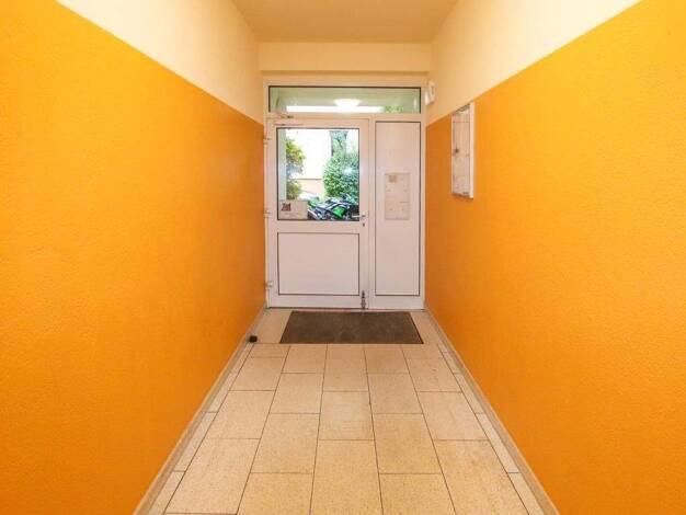 Wohnung zum Kauf 75.000 € 2 Zimmer 50 m² Innenstadt Halle(Saale) 06112