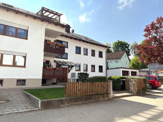 Wohnung zur Miete 950 € 3 Zimmer 79,5 m² 2. Geschoss frei ab 01.01.2027 Langenbach Langenbach 85416