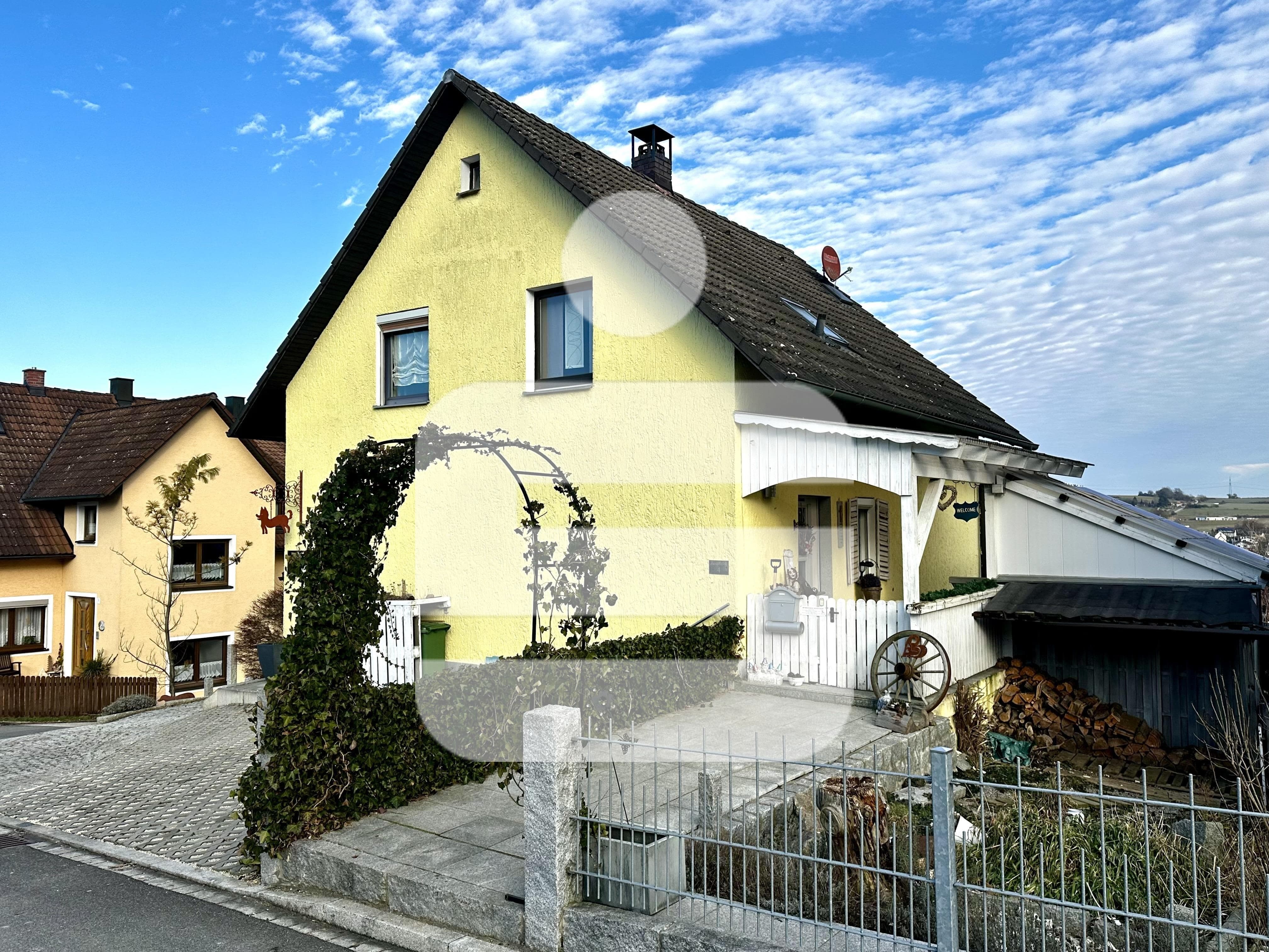 Einfamilienhaus zum Kauf 275.000 € 4,5 Zimmer 93 m²<br/>Wohnfläche 611 m²<br/>Grundstück Rieden Rieden 92286