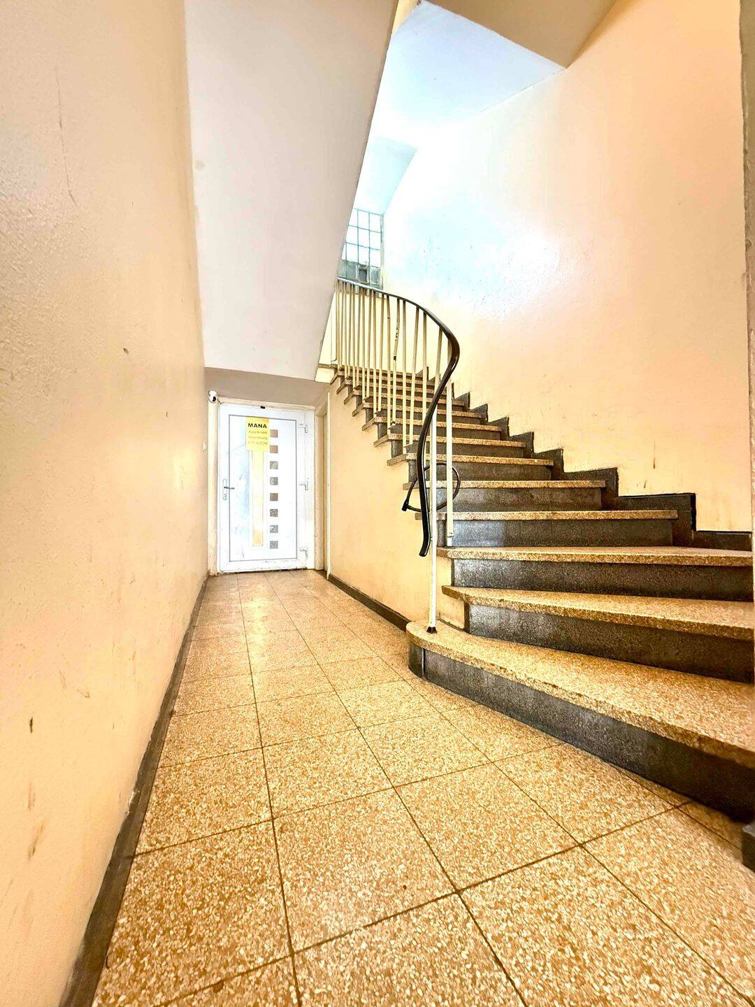 Property thumbnail 10