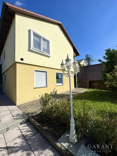 Einfamilienhaus zum Kauf 298.000 € 5 Zimmer 104 m² 979 m² Grundstück Dietersheim Dietersheim 91463