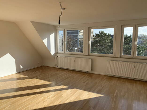 Wohnung zur Miete 680 € 2 Zimmer 80 m² 3. Geschoss frei ab 01.09.2025 Düren 52351