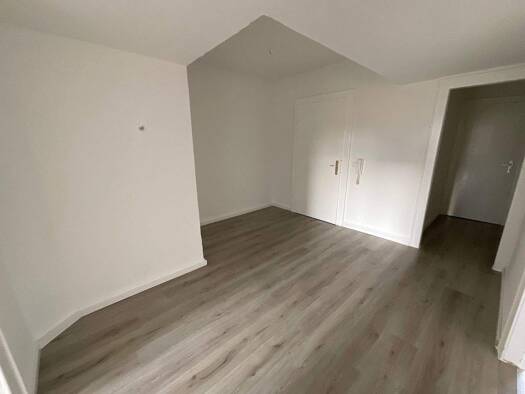 Wohnung zur Miete 839 € 2 Zimmer 72,3 m² 3. Geschoss Uerdinger Str. 114 Golzheim Düsseldorf 40474