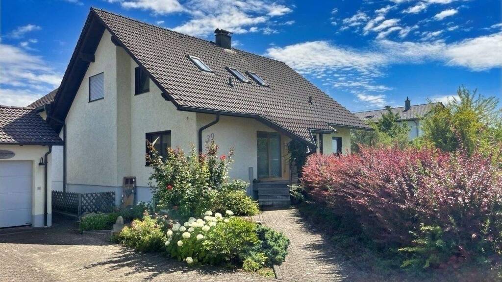 Einfamilienhaus zum Kauf 545.000 € 6 Zimmer 178 m² 1.380 m² Grundstück frei ab sofort Neuhausen 78579