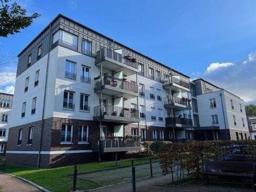 Wohnung zur Miete 750 € 1 Zimmer 56,8 m² 2. Geschoss frei ab 01.09.2026 Koppelstraße 13 Innenstadt 25421