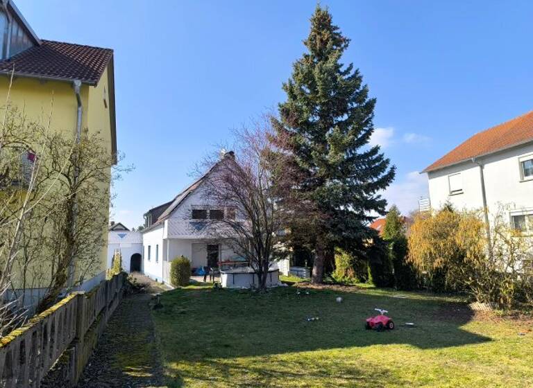 Haus zum Kauf 550.000 € 9 Zimmer 230 m²<br/>Wohnfläche 1.012 m²<br/>Grundstück ab sofort<br/>Verfügbarkeit Breitengüßbach Breitengüßbach 96149
