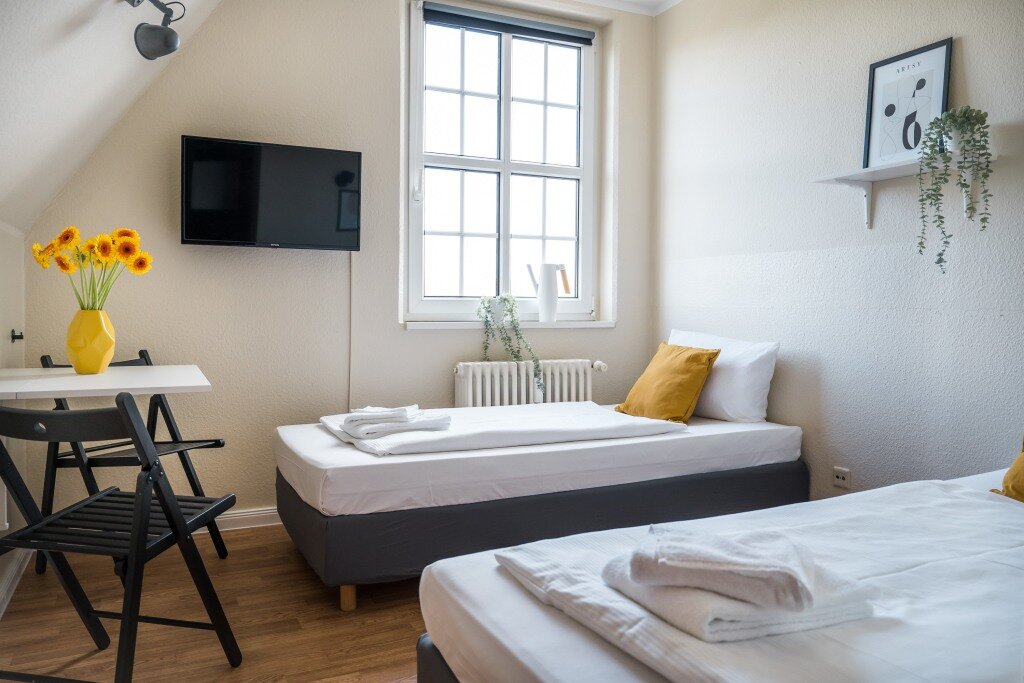 Wohnung zur Miete Wohnen auf Zeit 1.344 € 1 Zimmer 18 m²<br/>Wohnfläche 01.11.2024<br/>Verfügbarkeit Waldowstraße Alt-Hohenschönhausen Berlin 13053