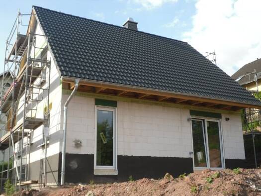 Einfamilienhaus zur Miete 1.150 € 120 m² 590 m² Grundstück Oederan Oederan 09569
