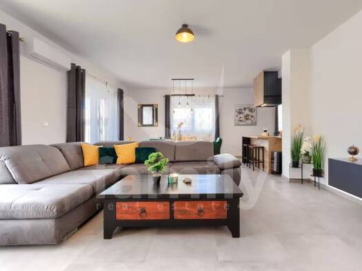 Einfamilienhaus zur Miete 2.900 € 3 Zimmer 225 m² Vodnjan 52215