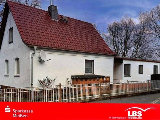 Einfamilienhaus zum Kauf 175.000 € 5 Zimmer 142,2 m² 973 m² Grundstück Leckwitz Diesbar-Seußlitz 01612