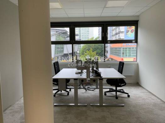 Büro zur Miete 16 € 2.131 m² Bürofläche teilbar ab 2.131 m² Berlin 10319