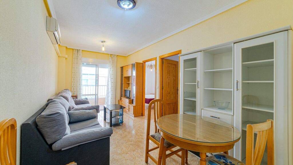 Studio zum Kauf provisionsfrei 124.999 € 3 Zimmer 58 m² Calle BENIEL, 5 Torrevieja 03180