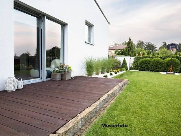 Doppelhaushälfte zum Kauf 222.000 € 1 Zimmer 120,1 m² 1.326 m² Grundstück Oldenburg Oldenburg in Holstein 23758