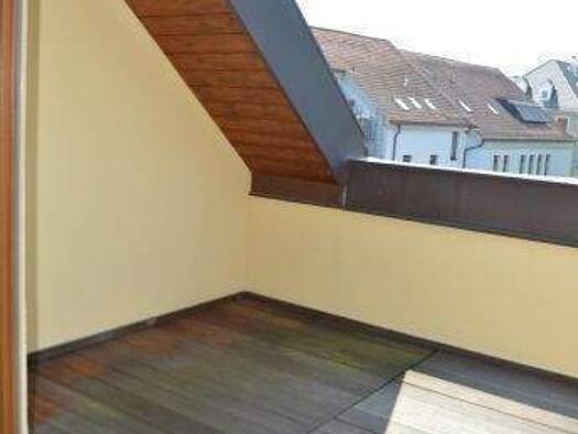 Wohnung zur Miete 895 € 3 Zimmer 109 m² 2. Geschoss frei ab sofort Kitzingen 97318